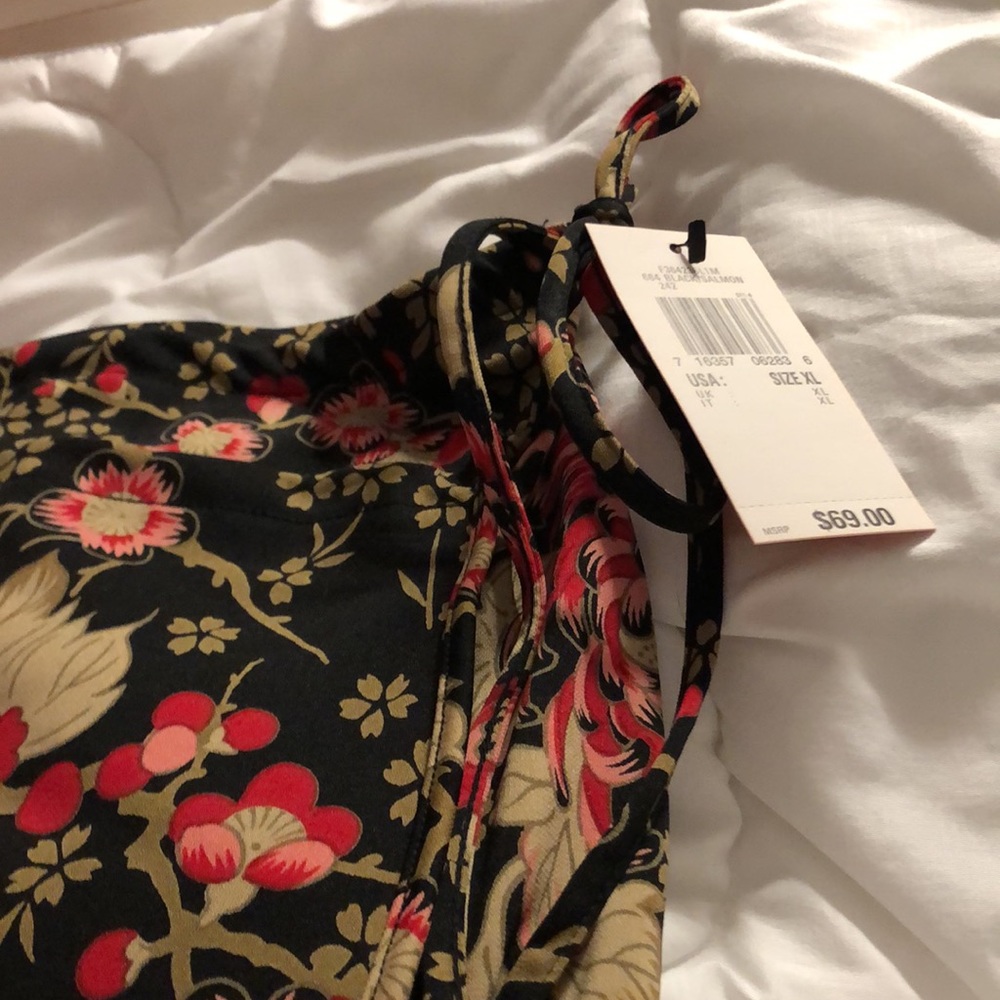 🔥 SALE! $19 for NWT $120 Retail NWT Anne Klein Blouse & Skirt Set - Picture 3 of 16